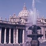 Rom, St. Peter, Kolonnaden (1956). Foto: bhpdia86504