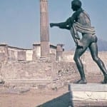 Pompeji Kopie einer Statue eines bogenschießenden Apoll (1956). Foto: bhpdia86569