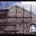 Una delle fasi della ricostruzione del duomo di Sant’Andrea a Venzone. Foto: Francesco Doglioni