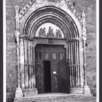 Il portale di San Francesco ad Amatrice. Foto: Max Hutzel, Foto Arte Minore, 1960. Digital image courtesy of the Getty’s Open Content Program