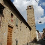 Ansicht des Eingangs des Museo Civico „Cola Filotesio” in der ehemaligen Kirche von Sant’Emidio vor dem Erdbeben, Foto: Giovanni Lattanzi